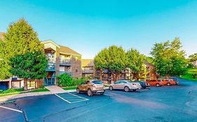 Lofty Retreat & Paradise Pointe